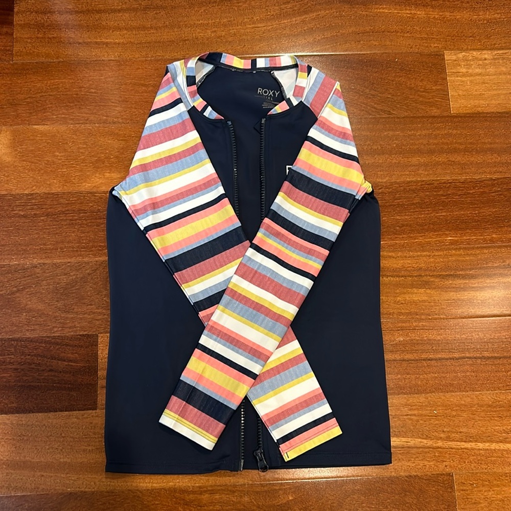 Roxy Girl rash guard. Size large for kids 12 years old!